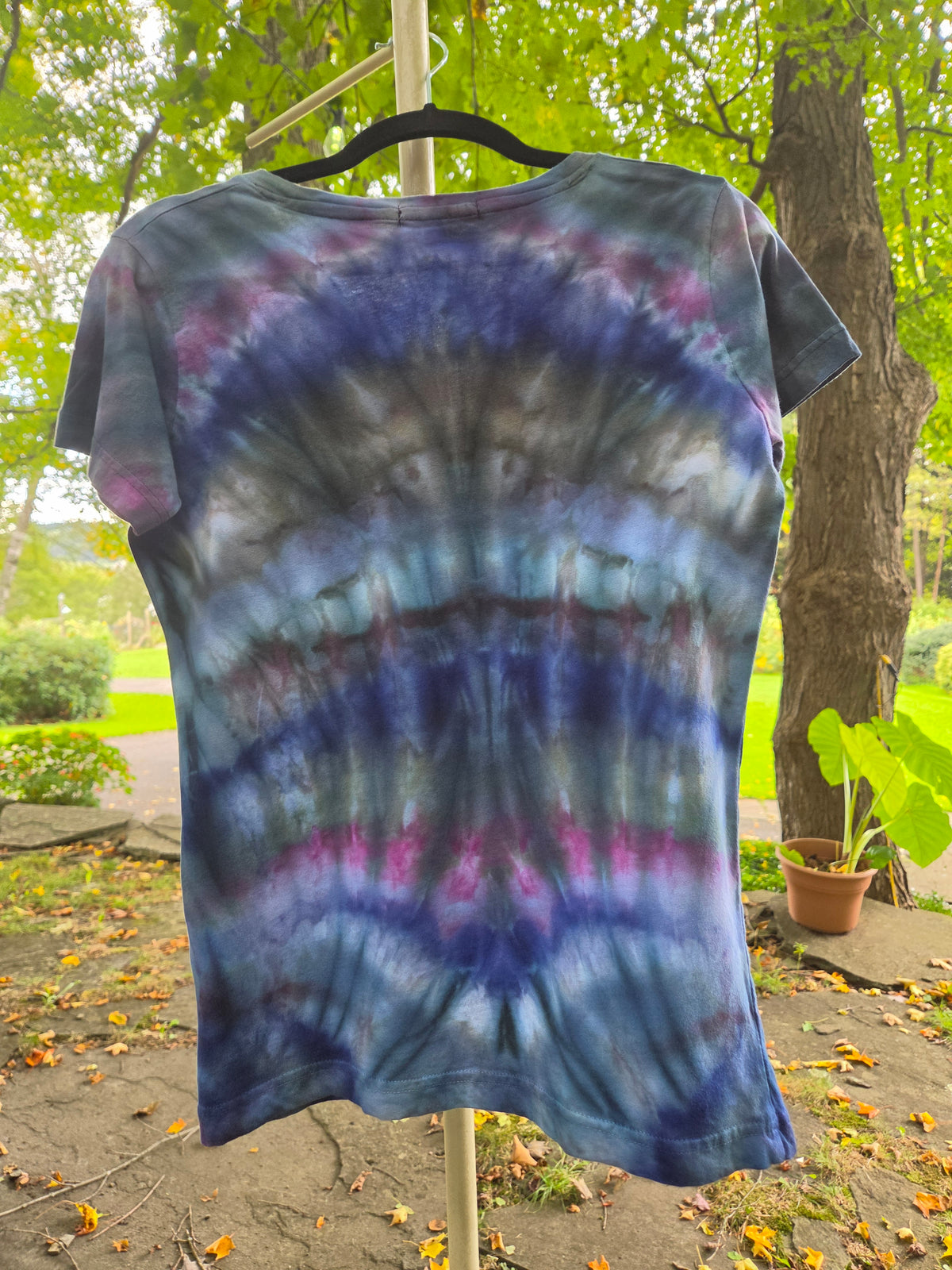 Ice-Dyed Women’s Medium V-Neck T-Shirt — One of a Kind