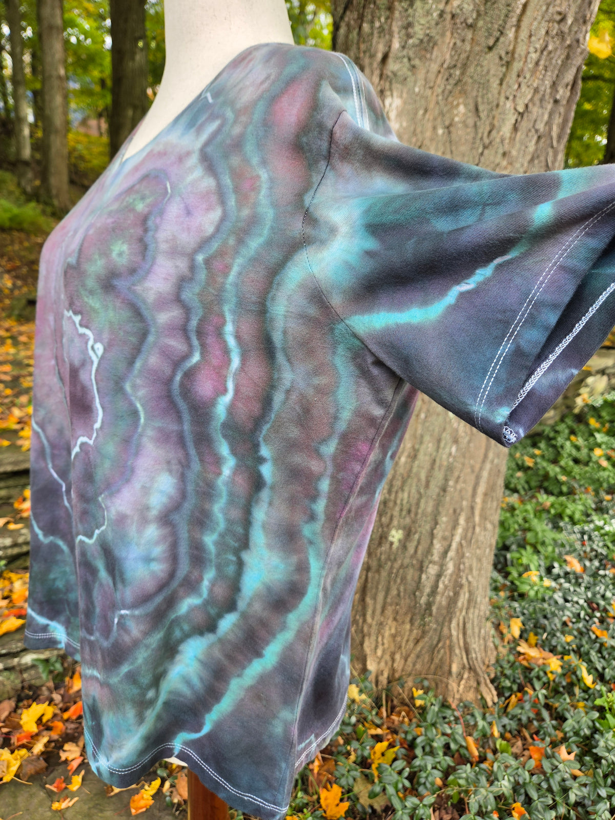 Ice-Dyed Women’s Extra Large V-Neck T-Shirt — Twilight Geode — One of a Kind