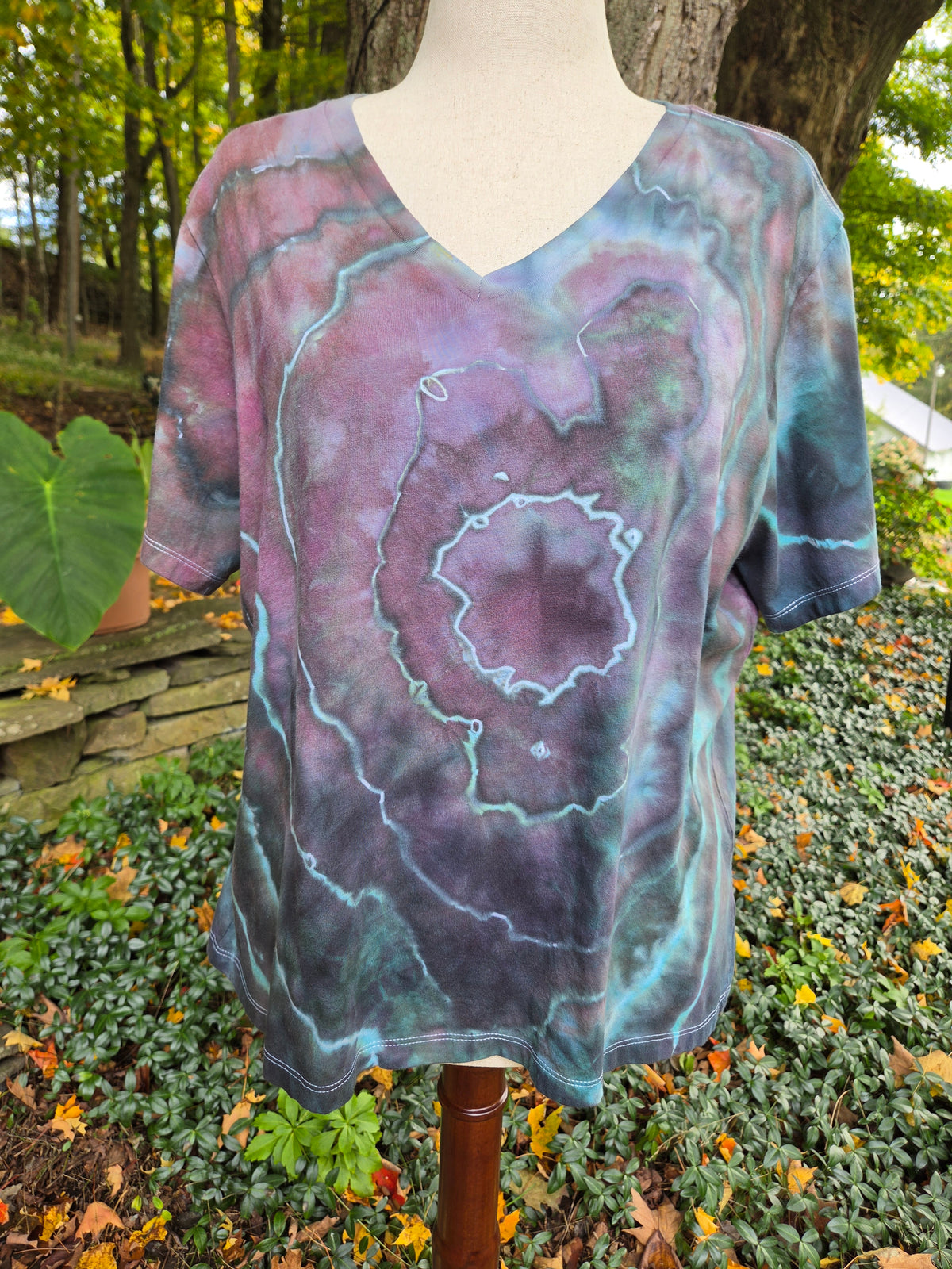 Ice-Dyed Women’s Extra Large V-Neck T-Shirt — Twilight Geode — One of a Kind