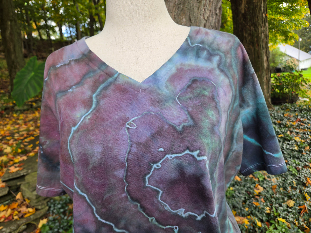 Ice-Dyed Women’s Extra Large V-Neck T-Shirt — Twilight Geode — One of a Kind