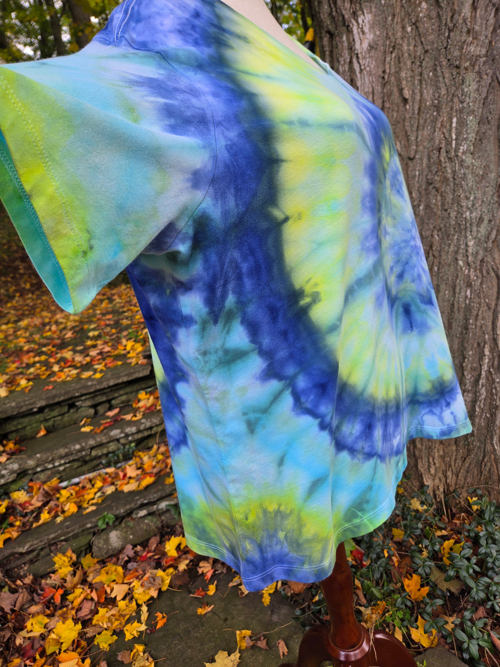 Ice-Dyed Women’s 3XL V-Neck T-Shirt — Bluebell Sunrise — One of a Kind