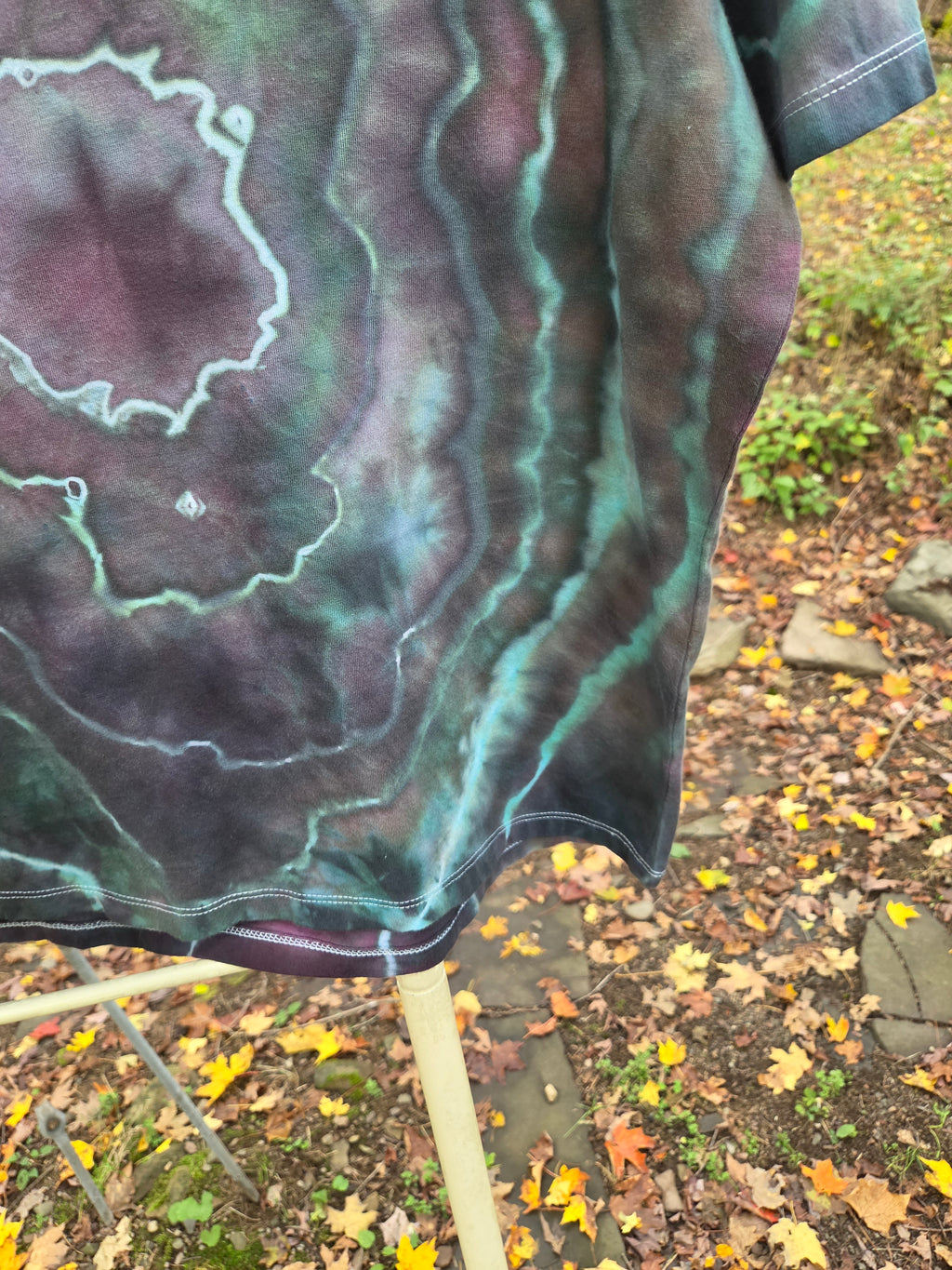 Ice-Dyed Women’s Extra Large V-Neck T-Shirt — Twilight Geode — One of a Kind